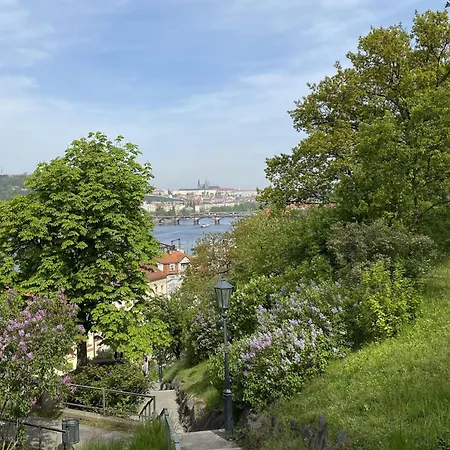Senovazne By Interhome * Prag